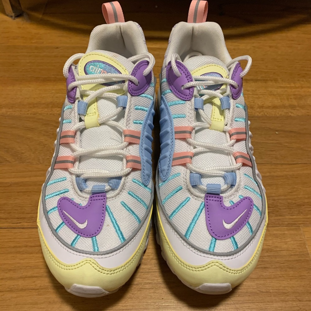 Wmns Air Max 98 Easter